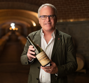 MasterClass – James Suckling Teaches Wine Appreciation